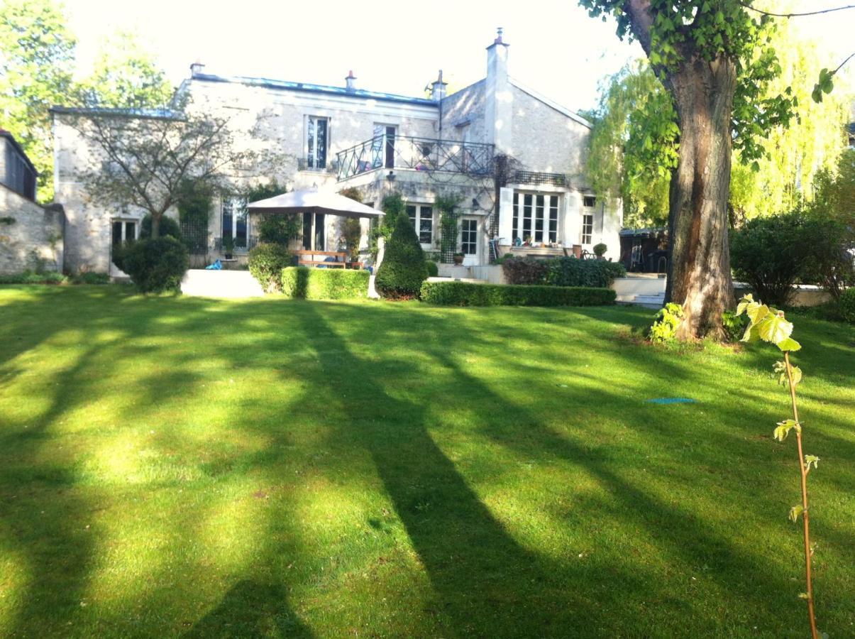 Bed and Breakfast L'Ame Des Hospitaliers Courteuil Экстерьер фото